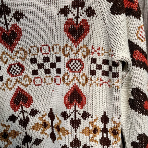 Scandinavian Pattern Sweater - Picture 3 of 4